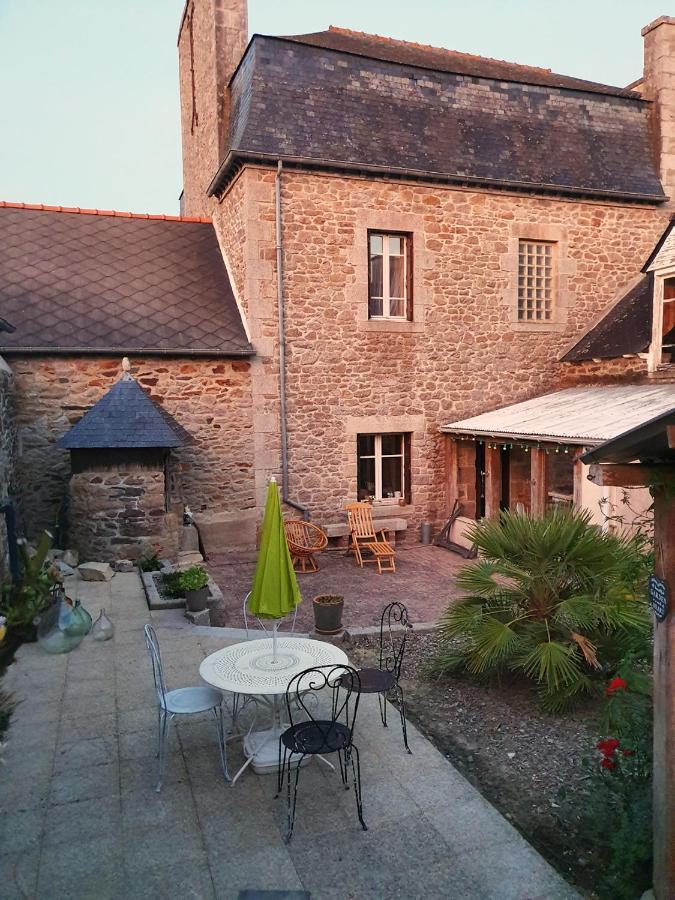 Apartamento Les Forges Du Lou Jugon-les-Lacs Exterior foto