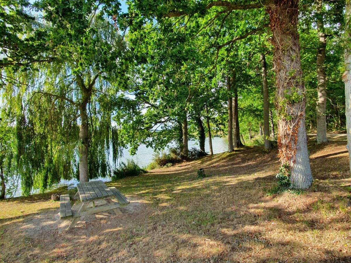 Apartamento Les Forges Du Lou Jugon-les-Lacs Exterior foto