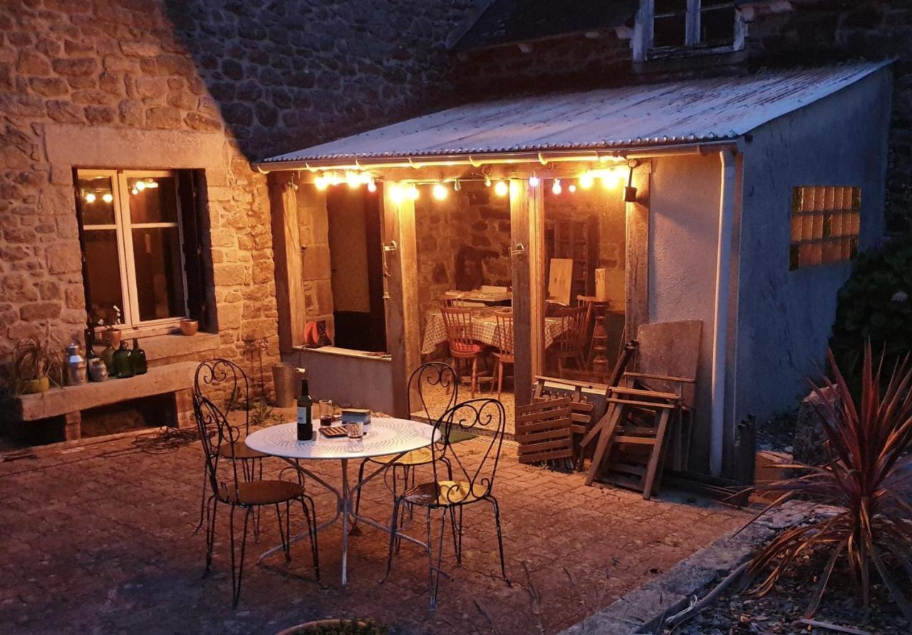 Apartamento Les Forges Du Lou Jugon-les-Lacs Exterior foto