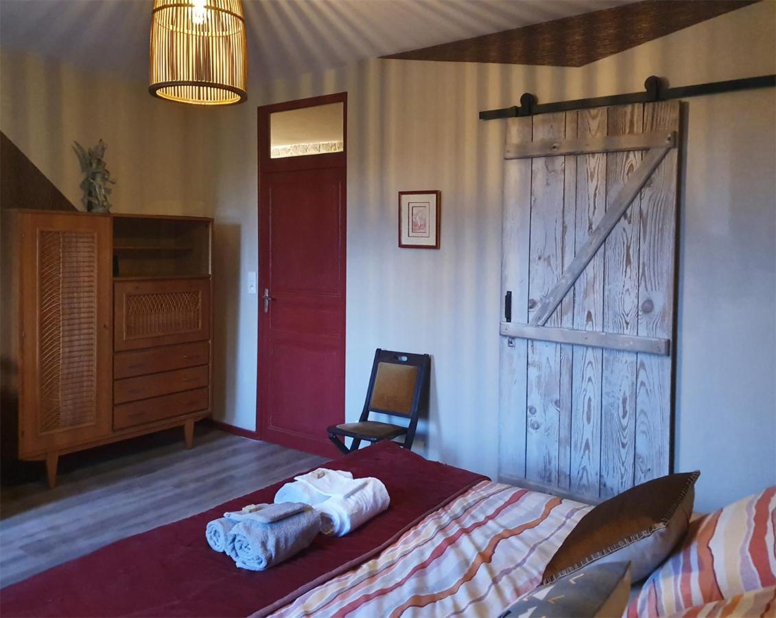 Apartamento Les Forges Du Lou Jugon-les-Lacs Exterior foto