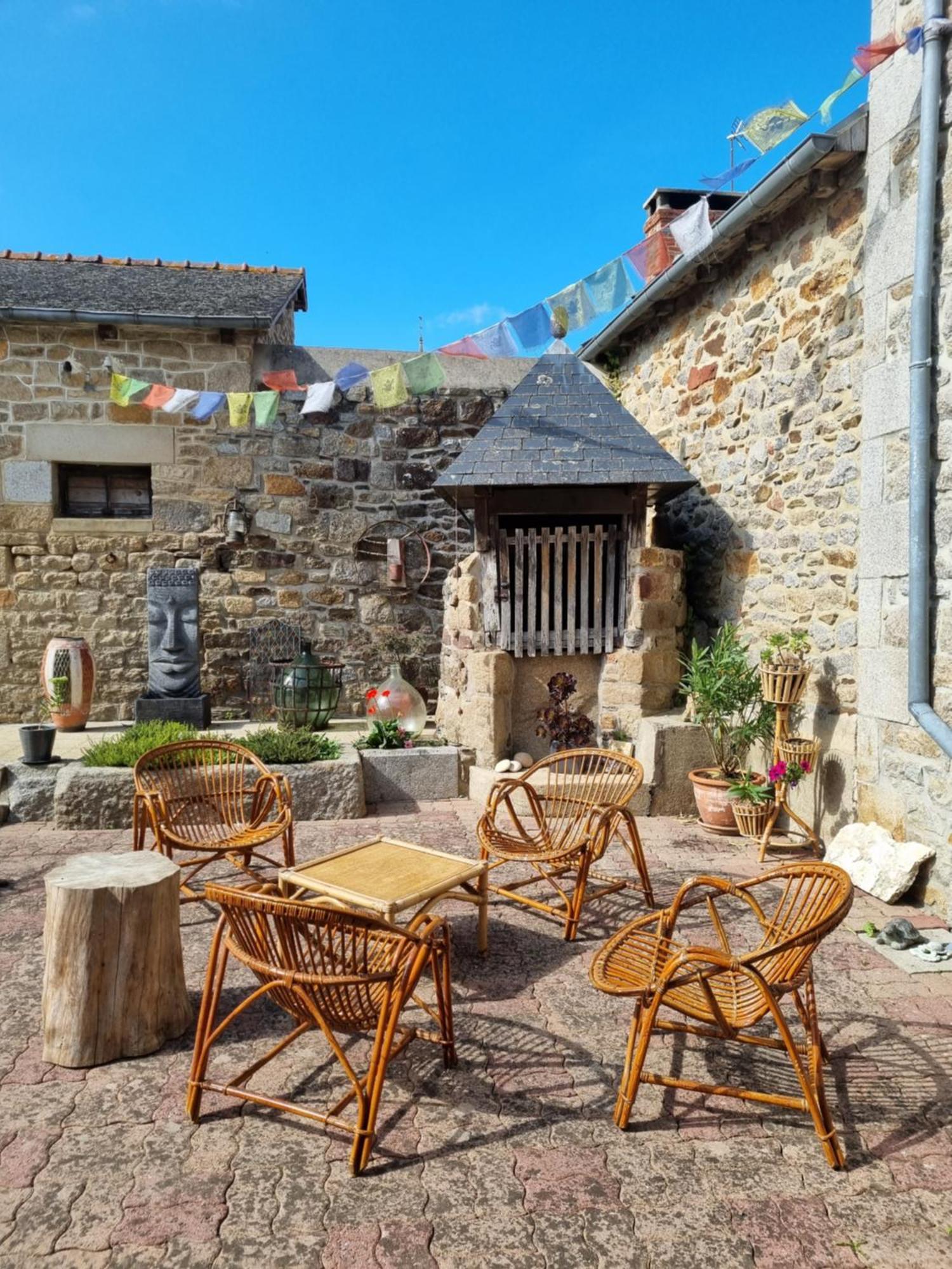 Apartamento Les Forges Du Lou Jugon-les-Lacs Exterior foto