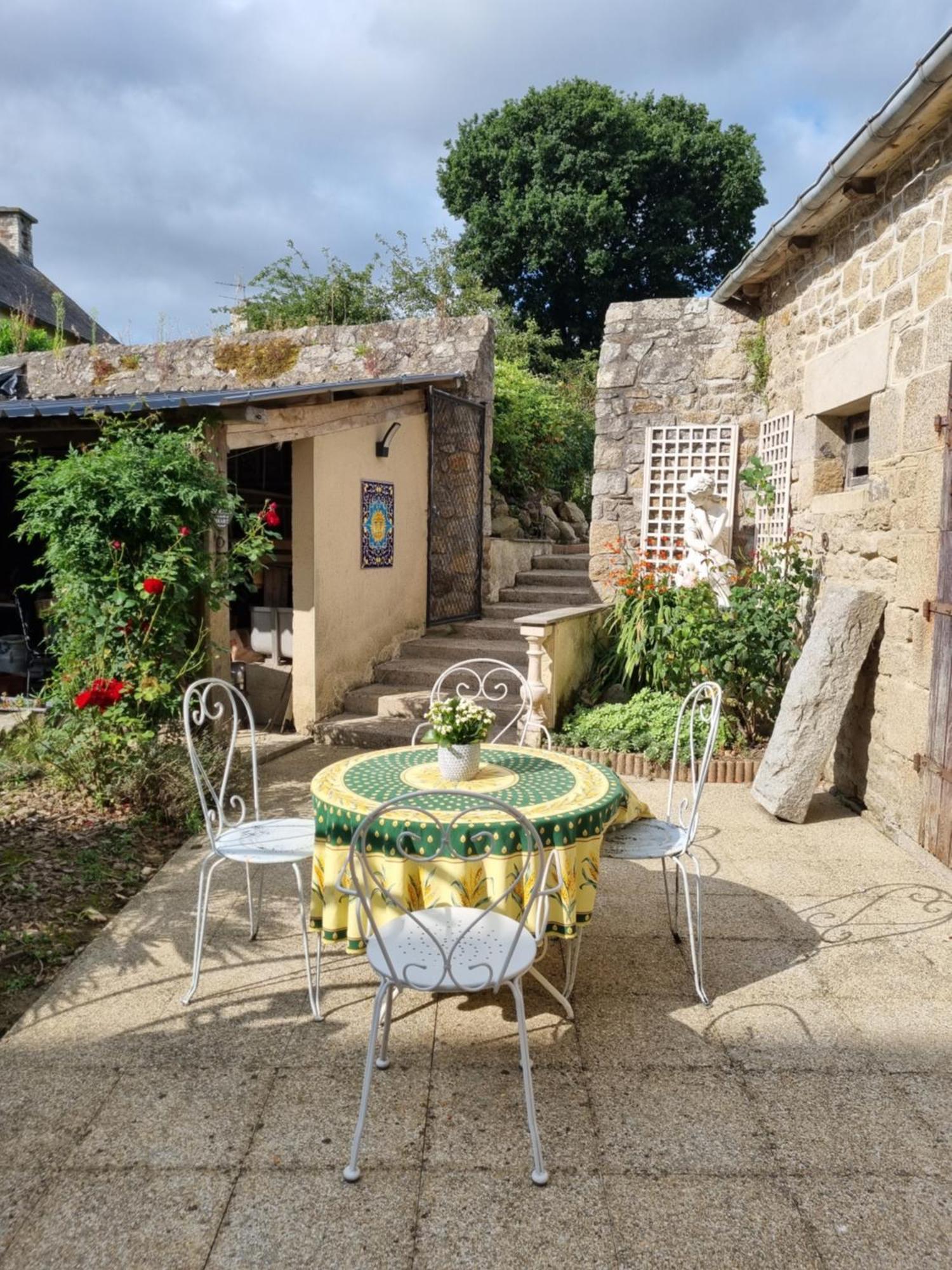 Apartamento Les Forges Du Lou Jugon-les-Lacs Exterior foto