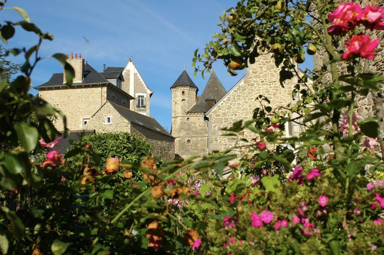 Apartamento Les Forges Du Lou Jugon-les-Lacs Exterior foto
